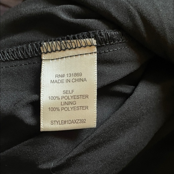 Chic Floral Blouse with Puff Sleeves - Picture 7 of 7